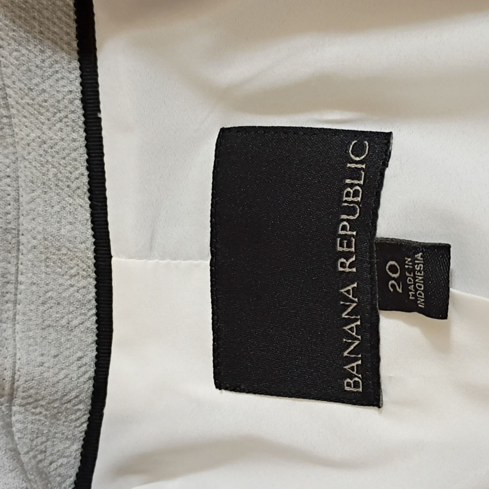 Banana Republic Light Gray Linen-Blend Notch Lapel Blazer - Picture 4 of 9